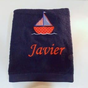 toalla-playa-bordada-barco